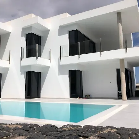 Casa Fuerte Vista Villa *