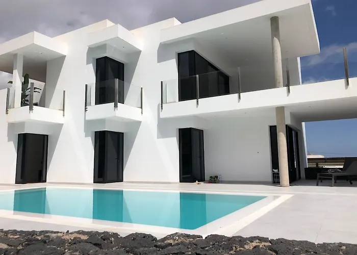 Casa Fuerte Vista Villa *